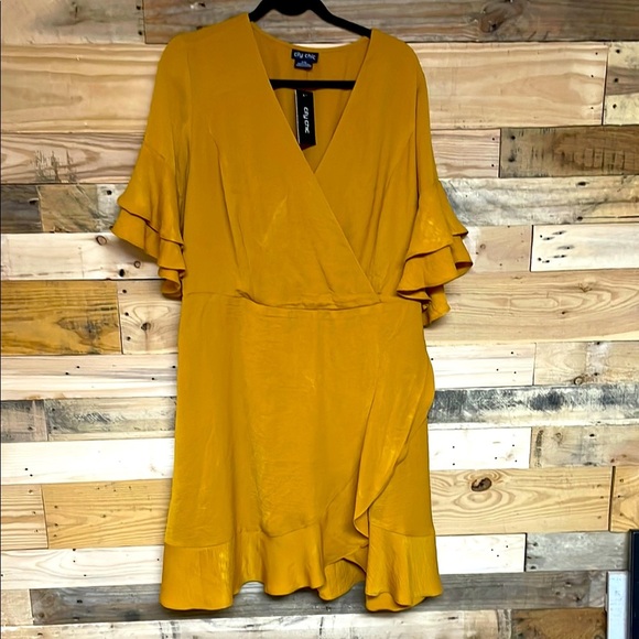 City Chic size 16 Gold Color Lightweight Ruffle Detail Wrap Dress with Belt Loop - Picture 1 of 10